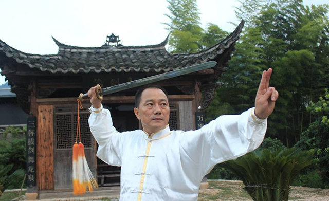 走在龍泉寶劍廠的青石板上，江湖， 武俠，你會想到什麼？