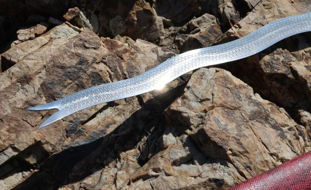 一把道具劍而已，爲(wèi)什麼一定要找龍泉寶劍廠打造？